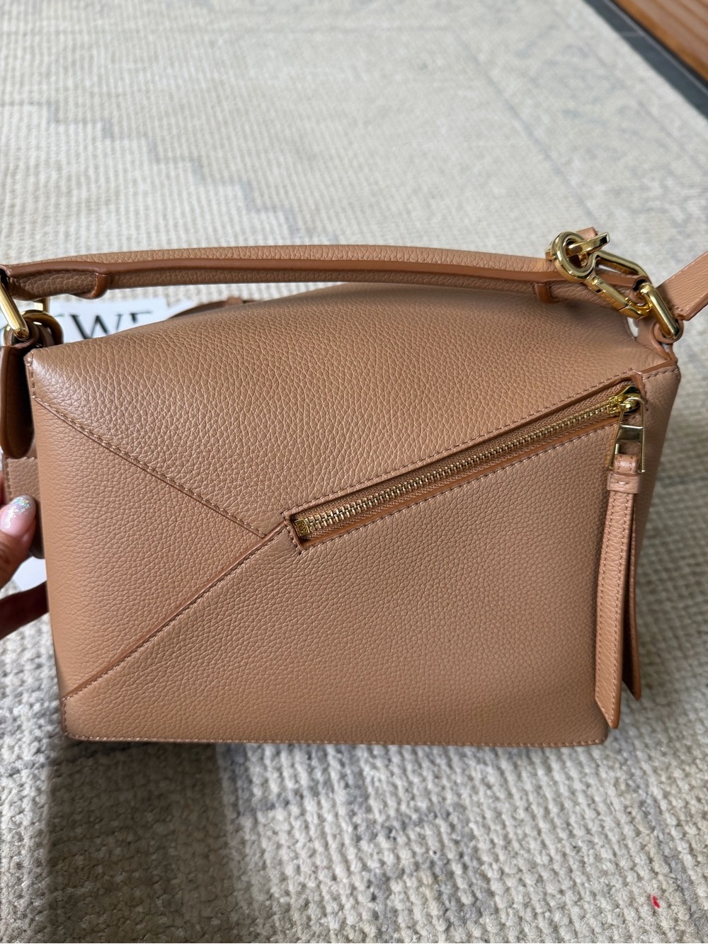 Loewe Puzzle Small Shoulder Bag in Tan Leather with Donut Strap - Picture 6 of 13